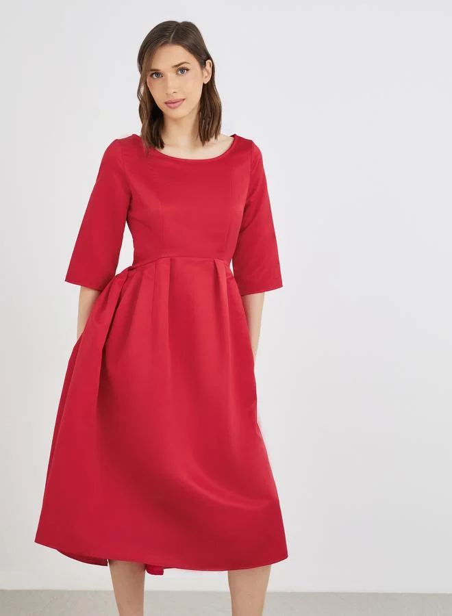 تايك تو Take Two Solid Round Neck Pleated Detail Midi Dress
