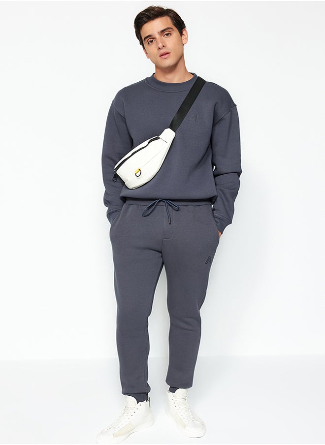 trendyol Anthracite Men's Regular/Regular Cut, Letter Embroidered Sweatpants.  - Image 4