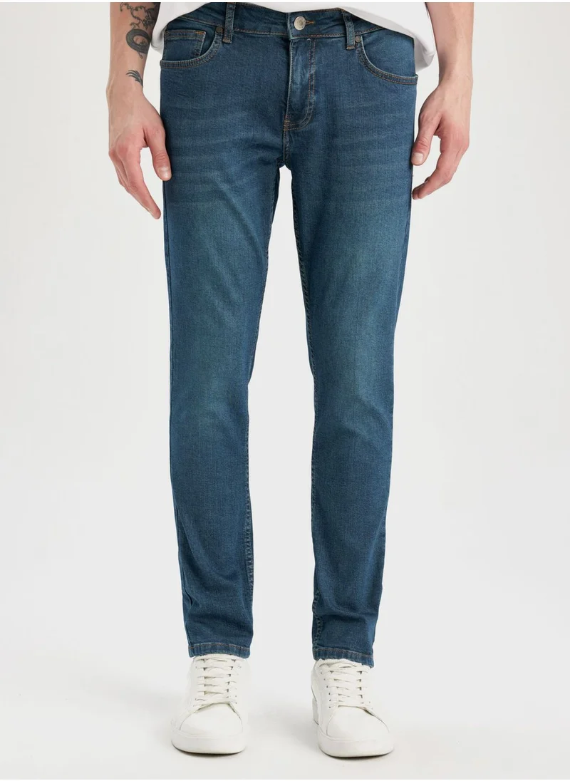 ديفاكتو Pedro Slim Fit Slim Fit Normal Waist Narrow Leg Jeans