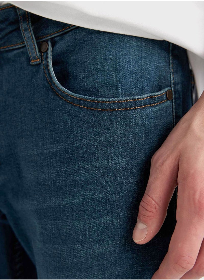 DeFacto Pedro Slim Fit Slim Fit Normal Waist Narrow Leg Jeans  - Image 4