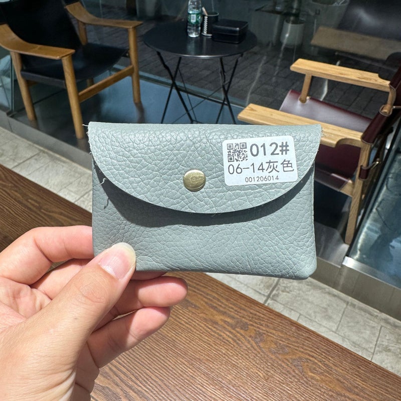 Mini Genuine Leather Snap Headphone Bag For Men, First-Layer Cowhide Business Card Bag, Women'S Coin Storage Bank Card Bag, Short Style - Image 1