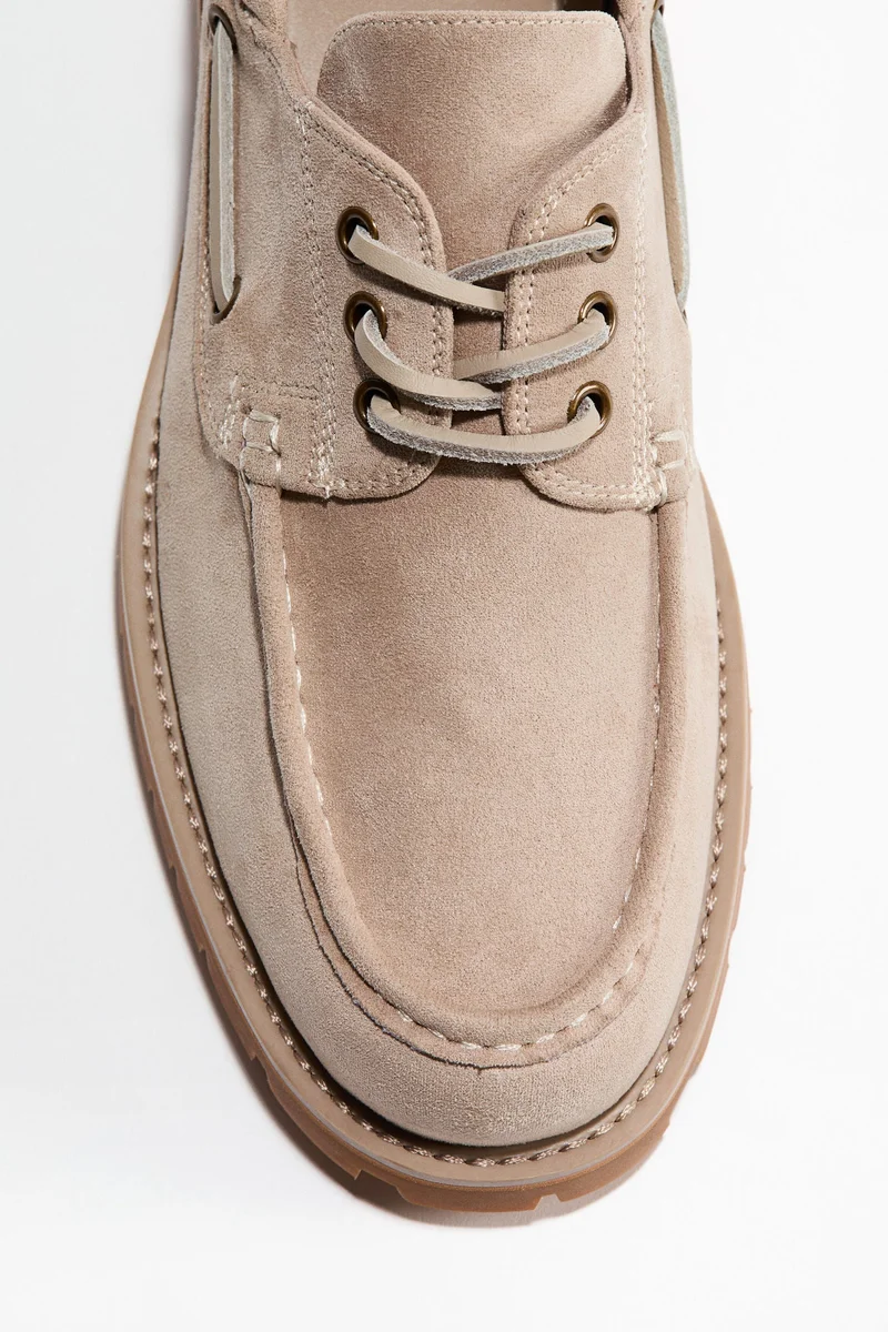 اتش اند ام حذاء مريح