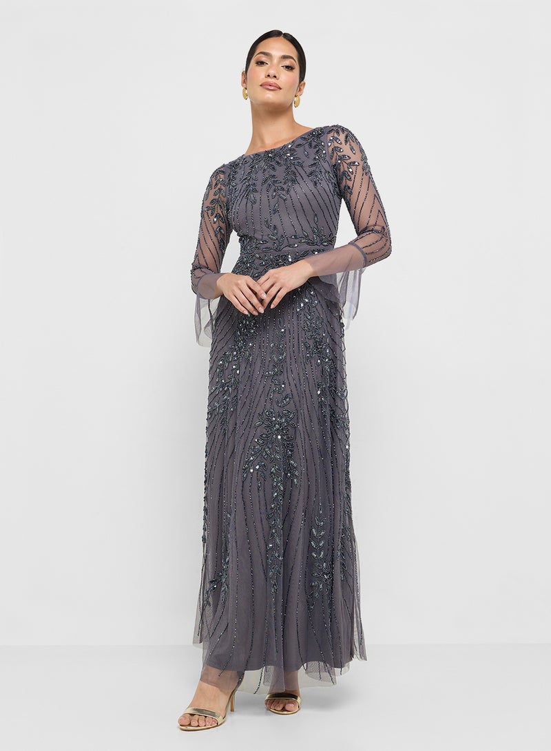 فروك اند فرل فستان ماكسي بأكمام واسعة مزينة - Image 4