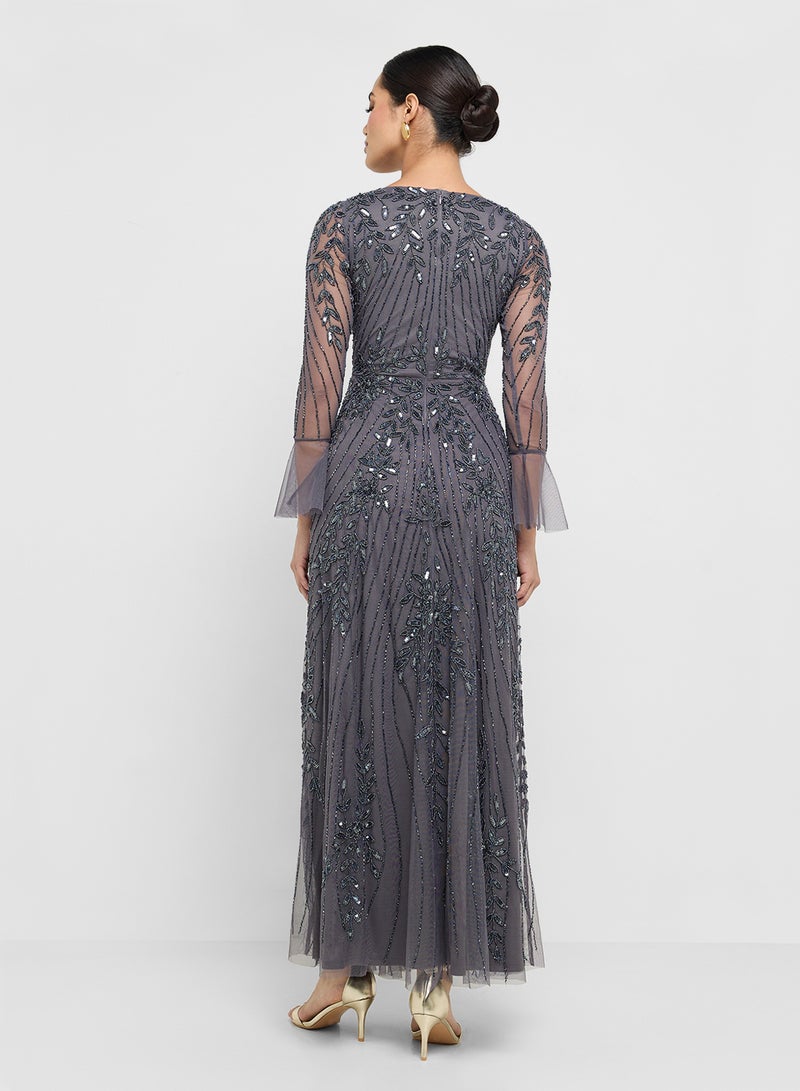 فروك اند فرل فستان ماكسي بأكمام واسعة مزينة - Image 2