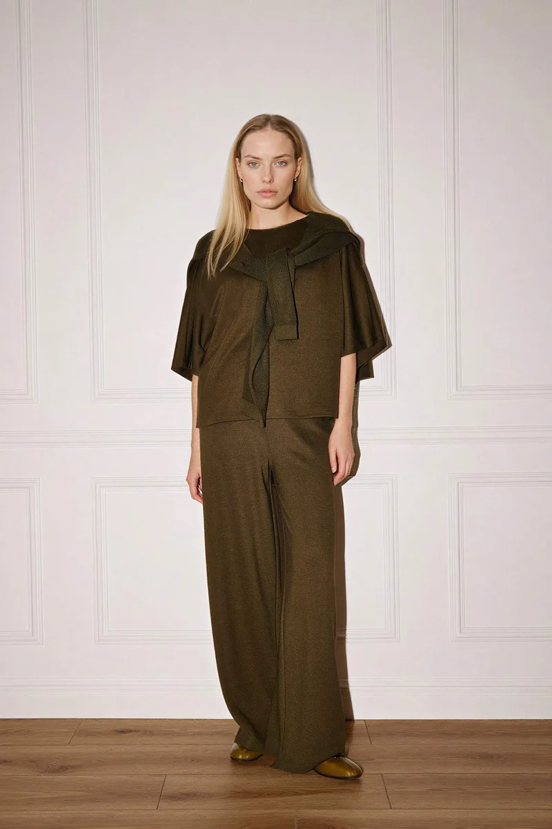 ديفاكتو Straight Fit Regular Hem Trousers