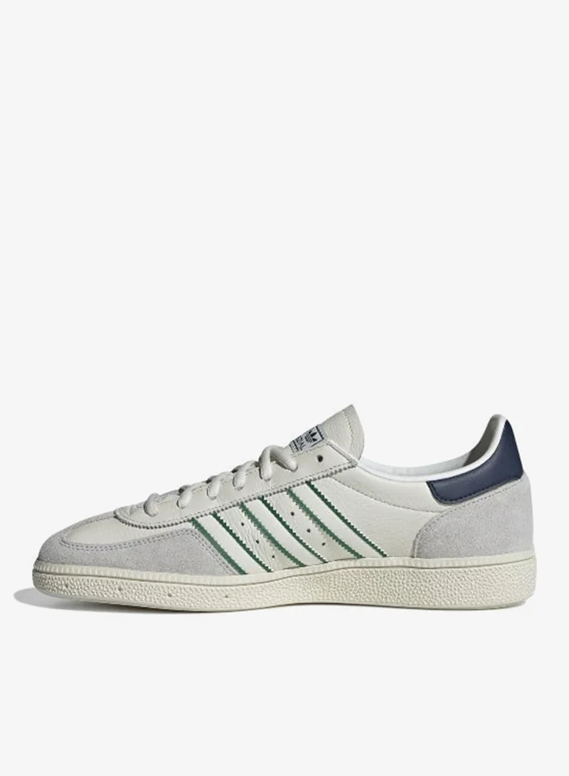 اديداس اوريجينالز هاندمبول سبيشال أوريجينالز للرجال أبيض