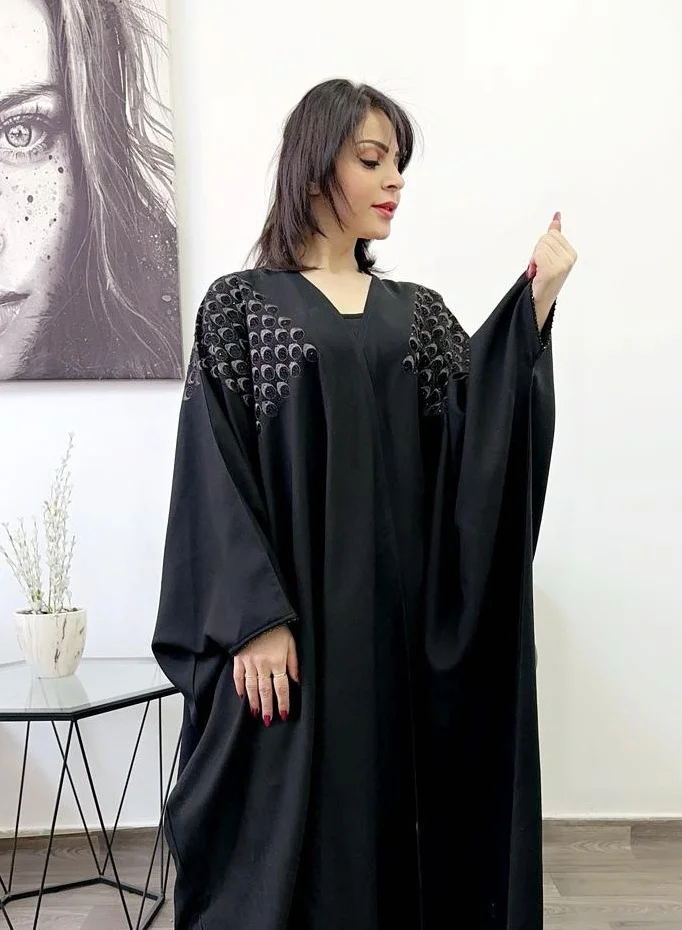 Fashion Line Abaya Round Neck stylish Abaya Button Clos Fleets Black