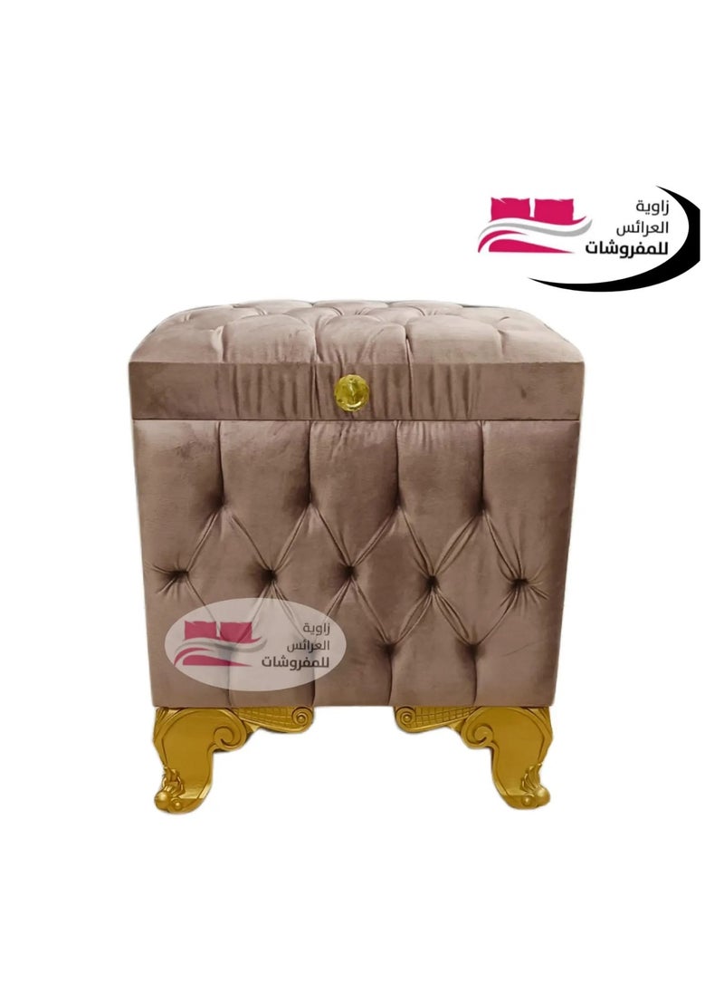Generic Carpet box for storing carpets and prayer sheets. Available in different sizes. Medium size. 