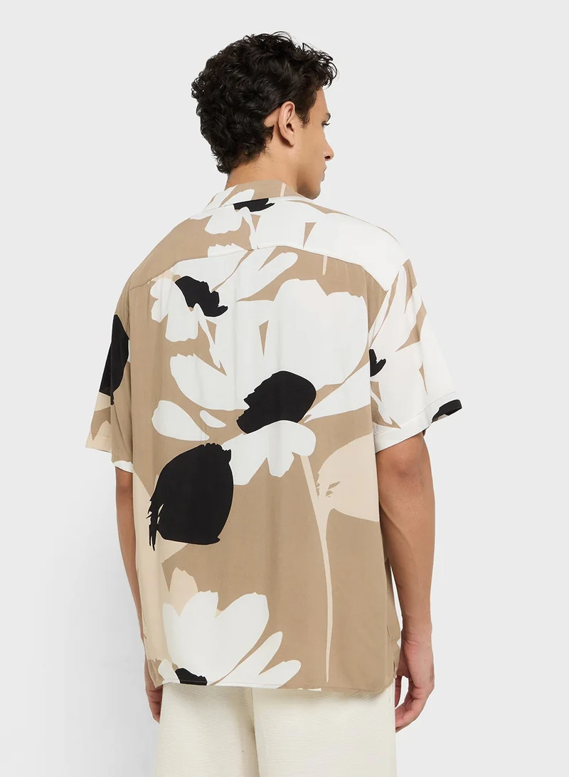 جاك اند جونز قميص جي جي جيف مونكروم ريزورت بأكمام قصيرة