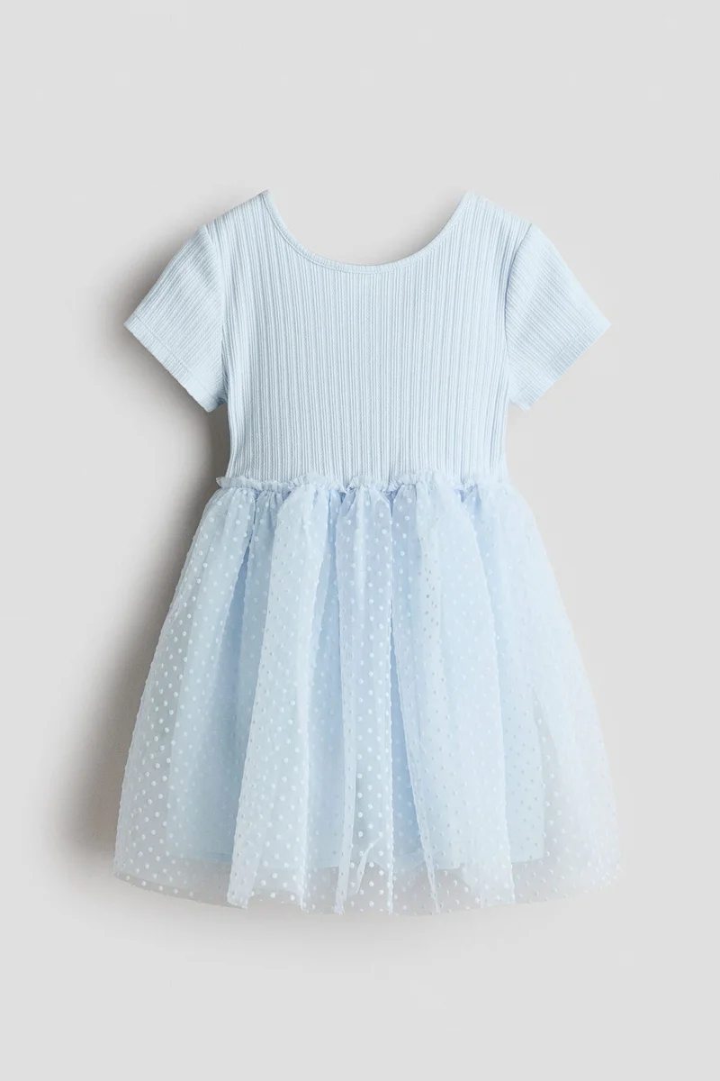 اتش اند ام فستان بتنورة من التول بطبعة فلوك