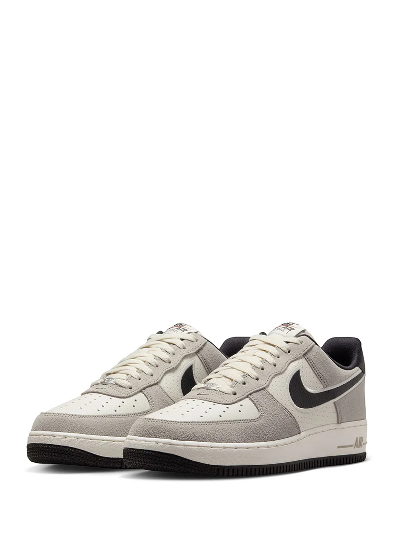 Nike Air Force 1 '07 Lv8 Sc