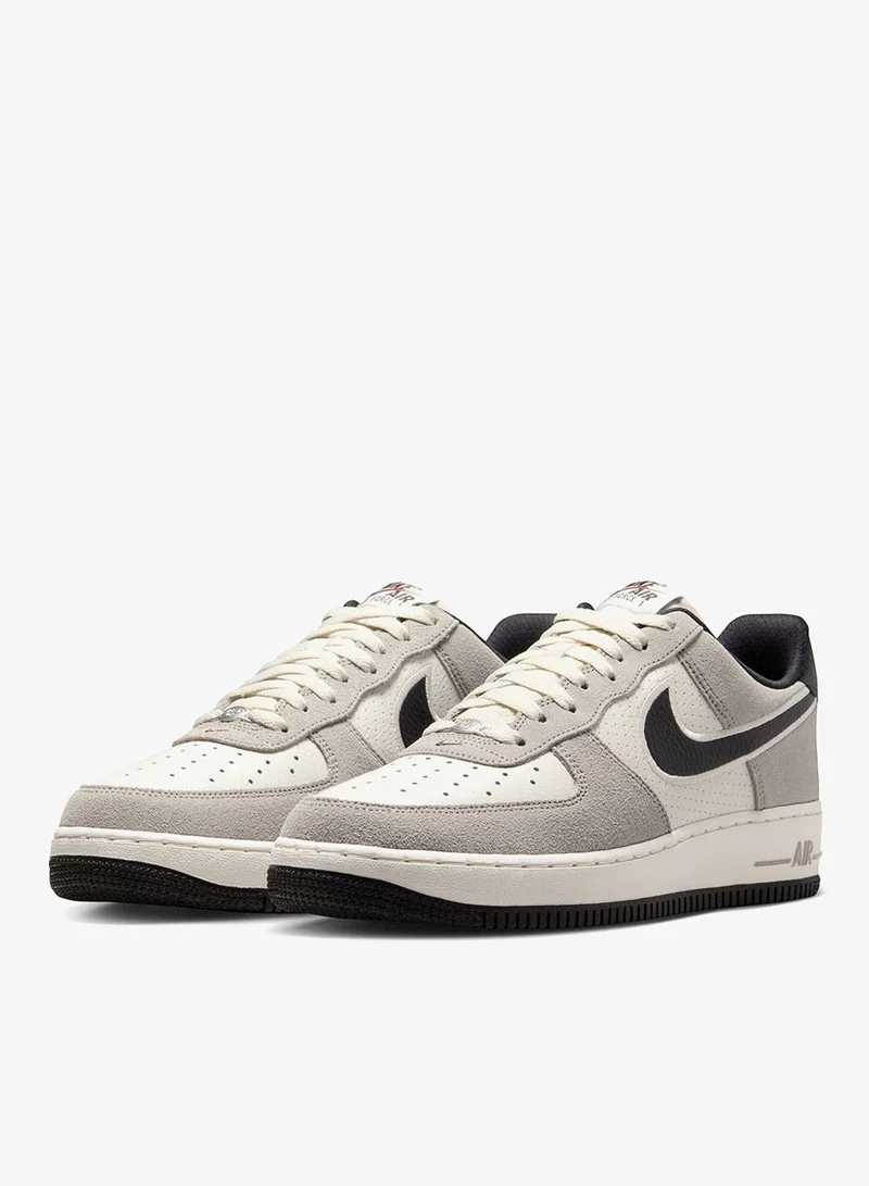 Nike Nike Air Force 1 '07 LV8