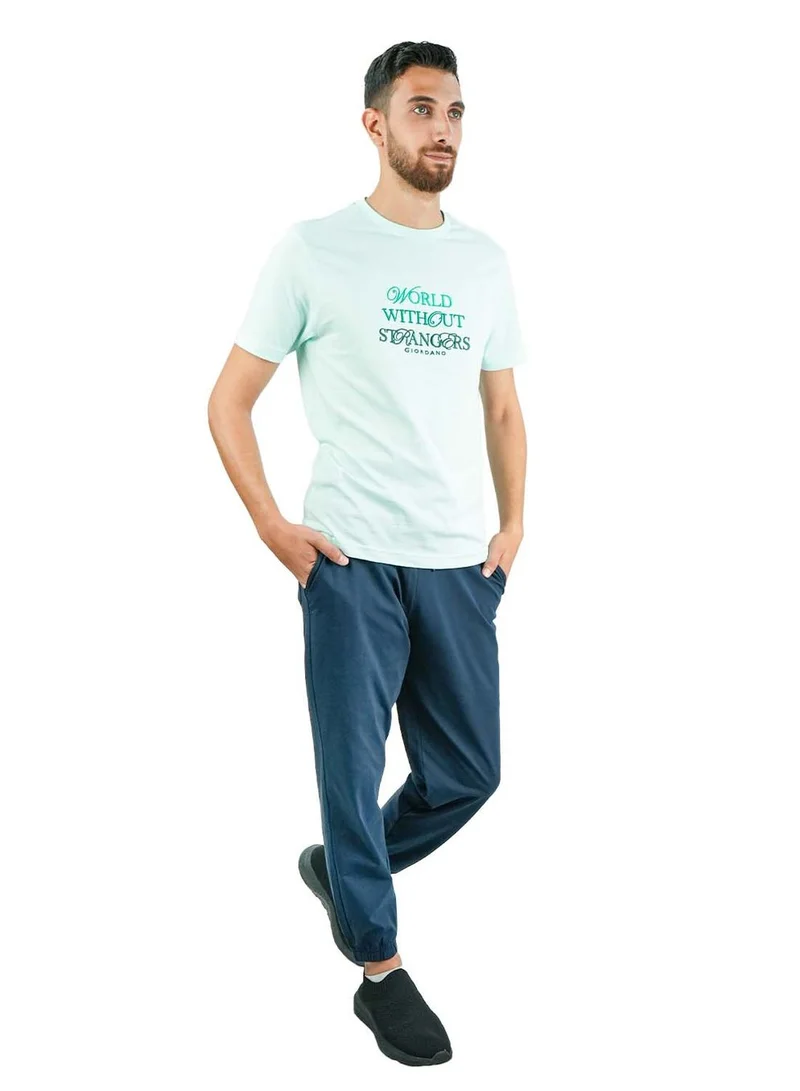 جيوردانو تيشيرت رجالي بطبعة عالم بلا غرباء بقصة ضيقة وياقة دائرية من القطن
