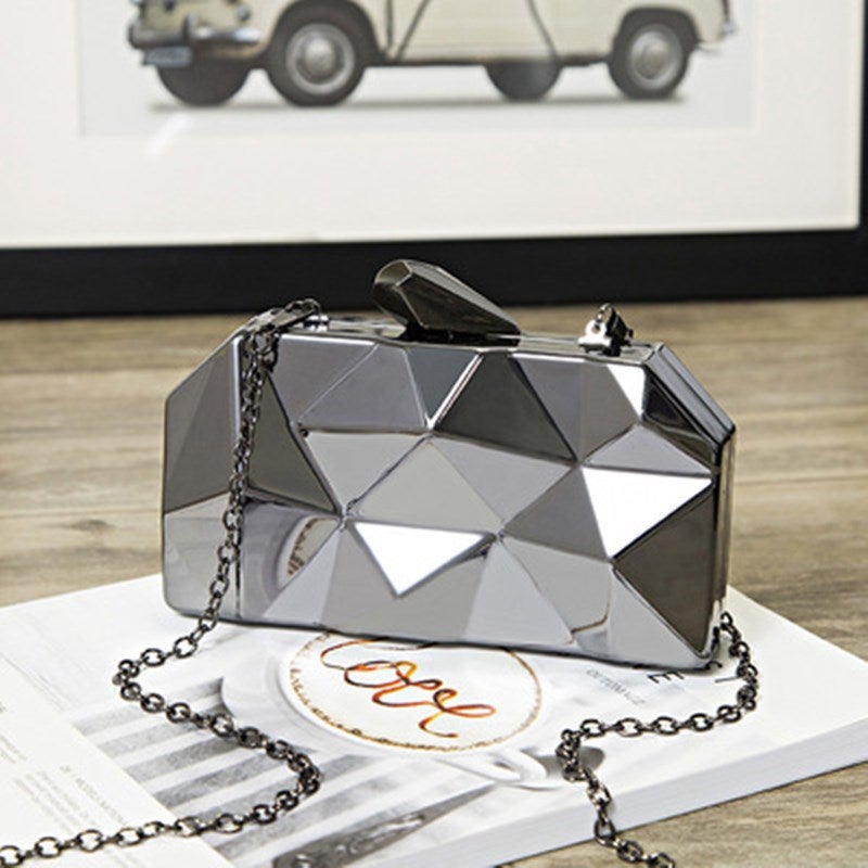 2022 New Fashion Diamond Iron Box Evening Bag Women Clutch Bag Metal Chain Evening Bag - Image 4