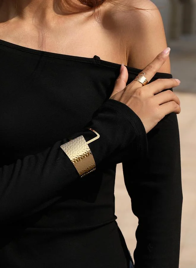 تايك تو مجموعة من 2 - سوار مفتوح غير منتظم وخاتم ذهبي