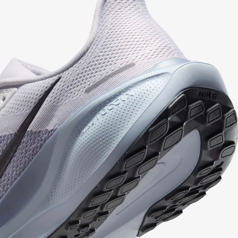 Nike Men's Pegasus 41 Road Running Shoes