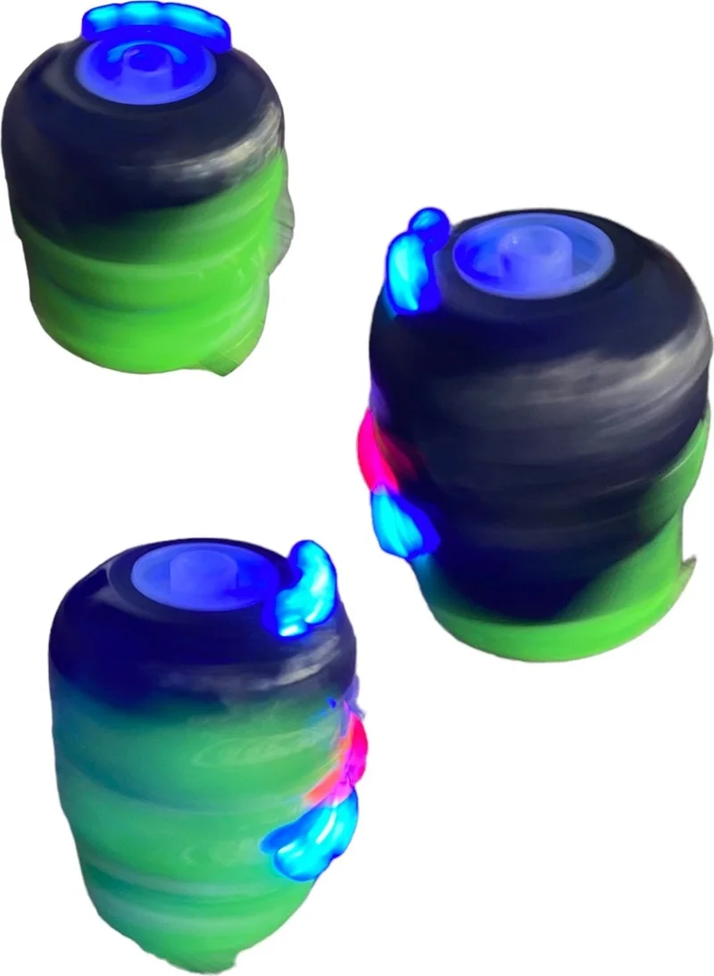Sıfır312 Zero312 Spinning Top Toy with Hulk Character with Music and Light - Naughty Topaç
