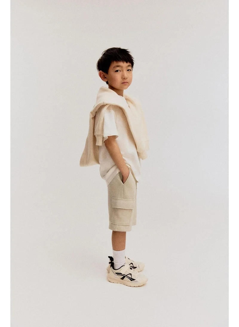 اتش اند ام Cargo sweatshirt shorts