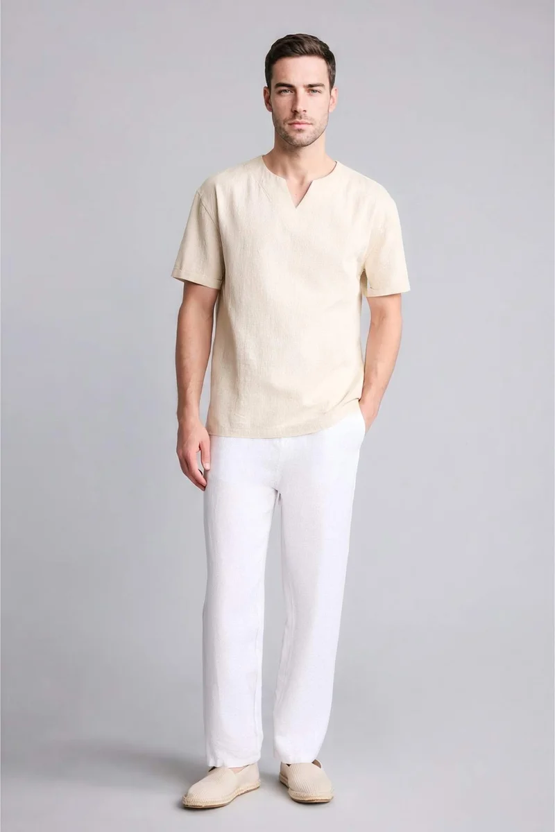 ديفاكتو Regular Fit V-Neck Cotton Short Sleeve Shirt