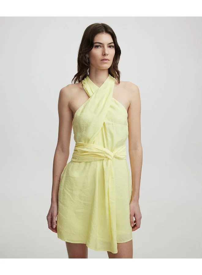 ابيكول فستان قصير بياقة هالتر