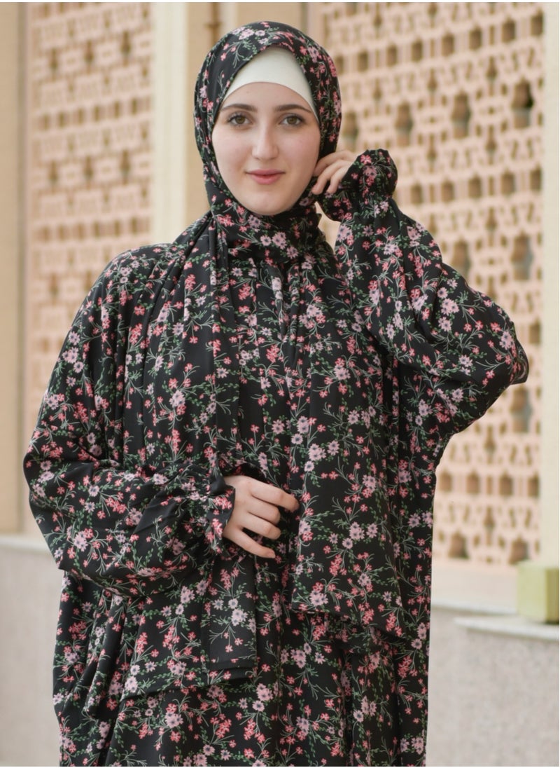  داماس كولكشن - اسدال الصلاة  بالوشاح المتصل قطعة واحدة  من الكريب - عباية الصلاة بالوشاح -ملابس الصلاة قطعة واحدة -عباية اسلامية بالوشاح-طقم صلاة بالوشاح المتصل قطعة واحدة من الكريب . - Image 1