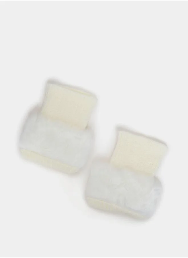 ستايلي Faux Fur Trim Textured Leg Warmer