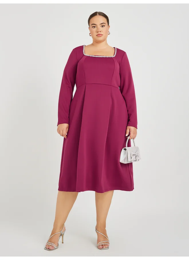Styli Styli Plus Size Embellished Square Neck Pleated Midi Dress