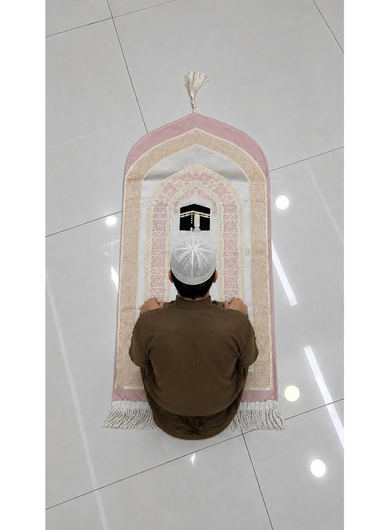 Dreamzon Islamic Prayer Mat with Kaaba Design – Soft Velvet Janamaz with Elegant Tassels for Salah, Home & Mosque - Image 1