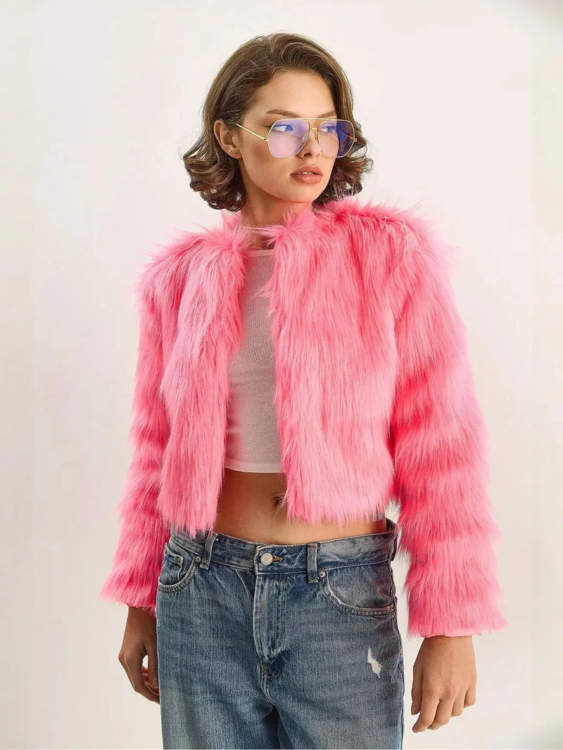 Bianco Lucci LUCCI Boxy Crop Faux Fur Coat