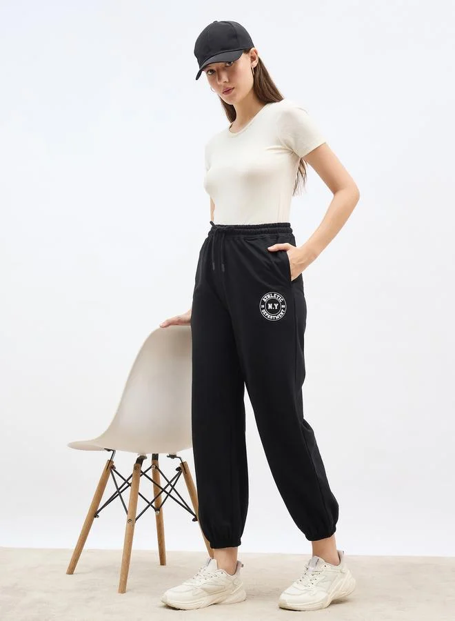 Styli Styli Minimal Print Tapered Joggers