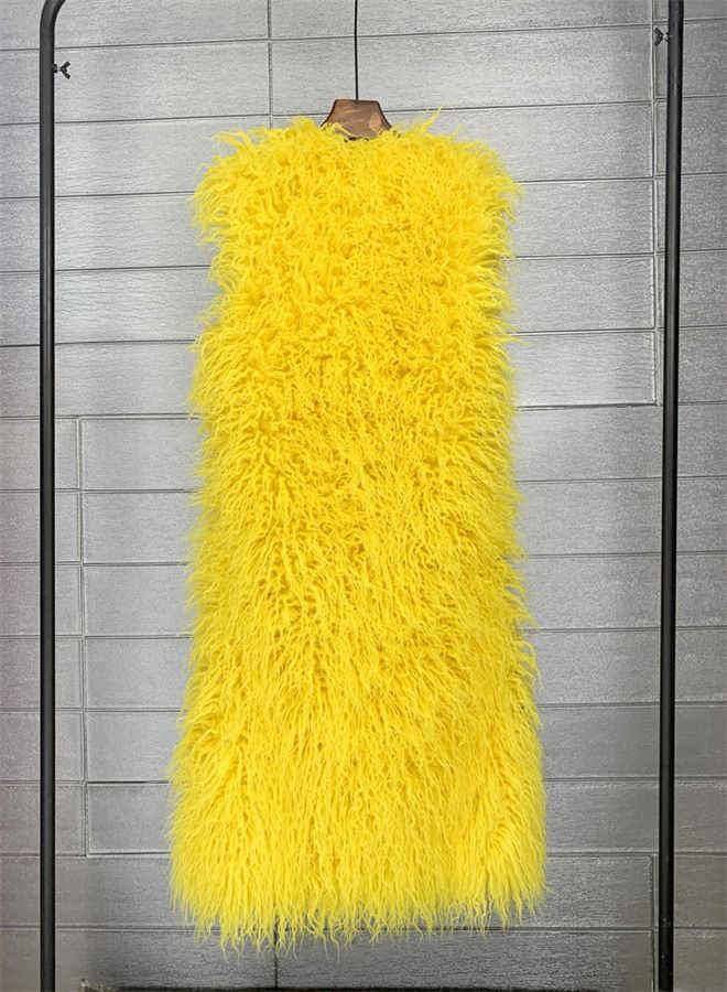 Loquat Extended Faux Fur Warm Vest Yellow  - Image 2