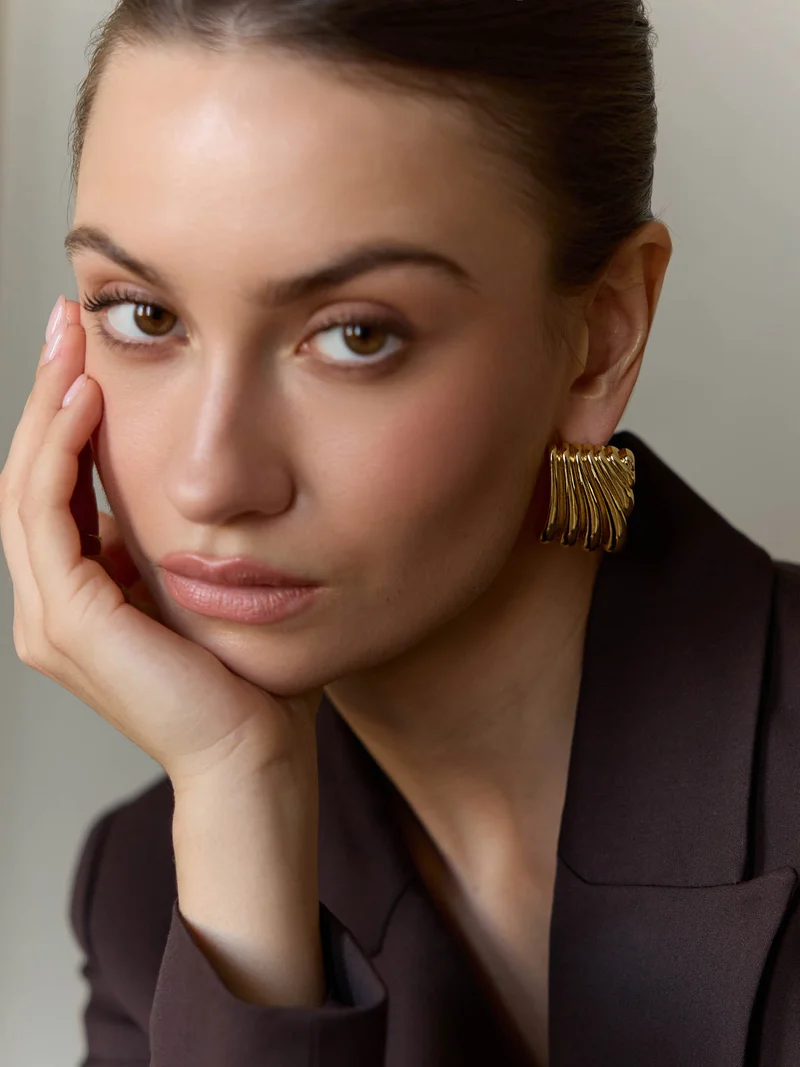 Chunky stud earrings with a ribbed texture