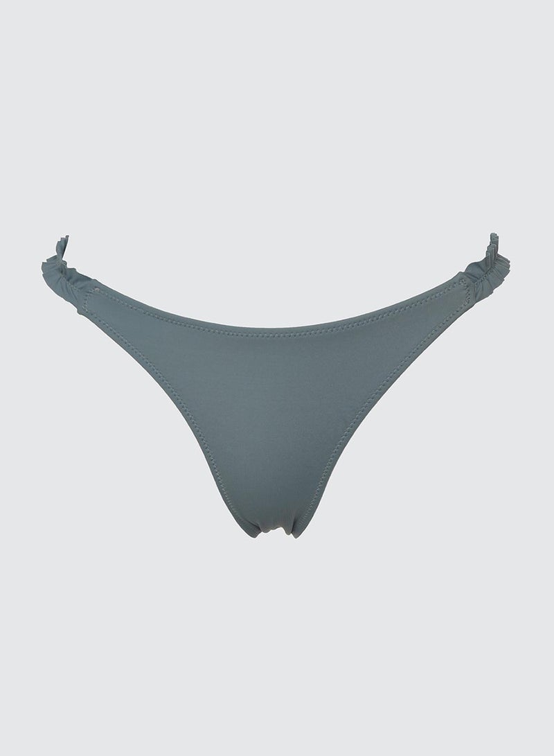 trendyol Ruffled Regular Leg Bikini Bottom TBESS21BA0137 - Image 5