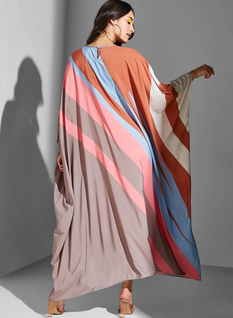 Namshi x Modanisa Color Block Cape Sleeve Abaya
