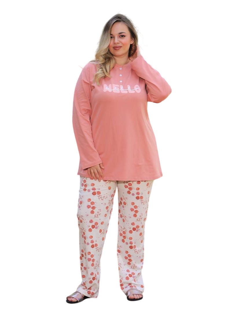 بيجامة خريفي تيشيرت بتصميم شعار و بنطلون بتصميم منقوش خامة قطن للنساء ( بيج سايز ) - Image 1