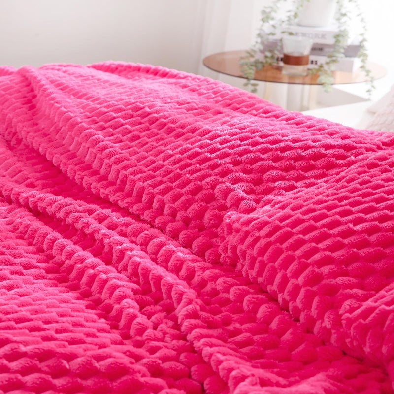 Puncuntex Hot Pink Throw Blanket 50"Ã—60" inches Gifts for Mom Fuzzy 3D Jacquard Decorative Flannel Fleece Super Soft Plush Cozy Blanket for Couch Sofa Chair Lightweight - Image 5