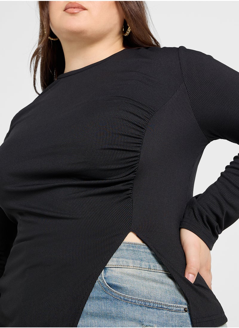 Ginger Plus - Ruched Fitted Long Sleeves Assymetric Top - Image 1