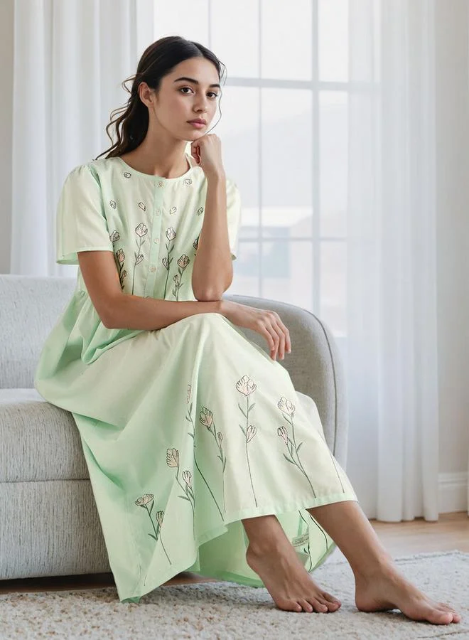 سبلاش فيڤ Embroidered Night Gown with Flutter Sleeves