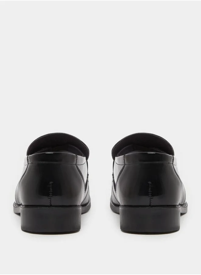 Styli Pointed Toe Slip On Derby Shoes