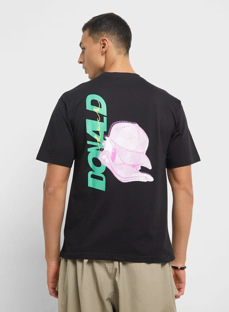 ديزني تيشيرت رجالي بقصة واسعة وياقة دائرية