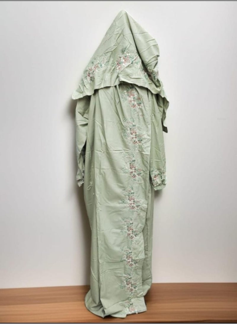A very finely milled, one-piece prayer sheet that covers the entire body with a uniform and spacious size for all body types.