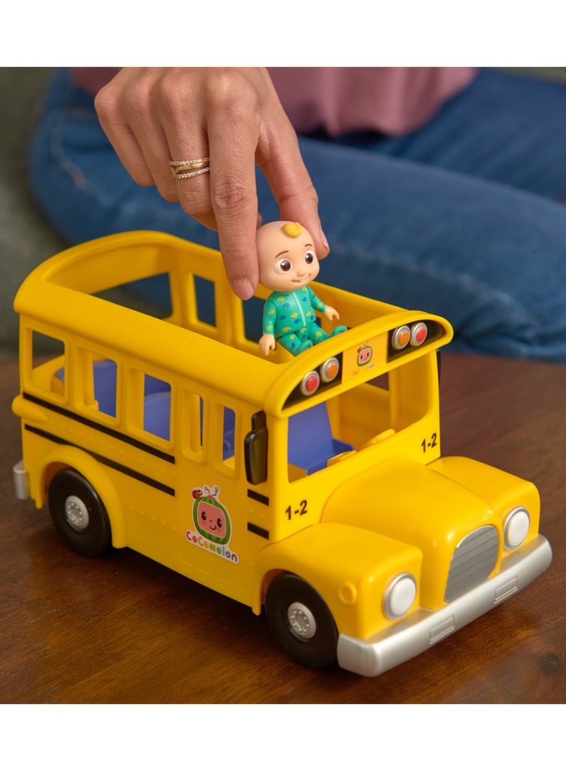 Jazwares حافلة المدرسة الموسيقية من كوكوميلون مع شخصية جي جي | تعزف أغنية "عجلات الحافلة" | لعبة تعليمية مبكرة | تساعد في تطوير المهارات الحركية | هدية مثالية للرضع والأطفال الصغار - Image 4