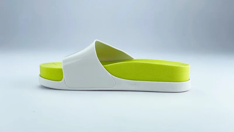 Voices Slide Soul - 003.00004 , Off White-Lime