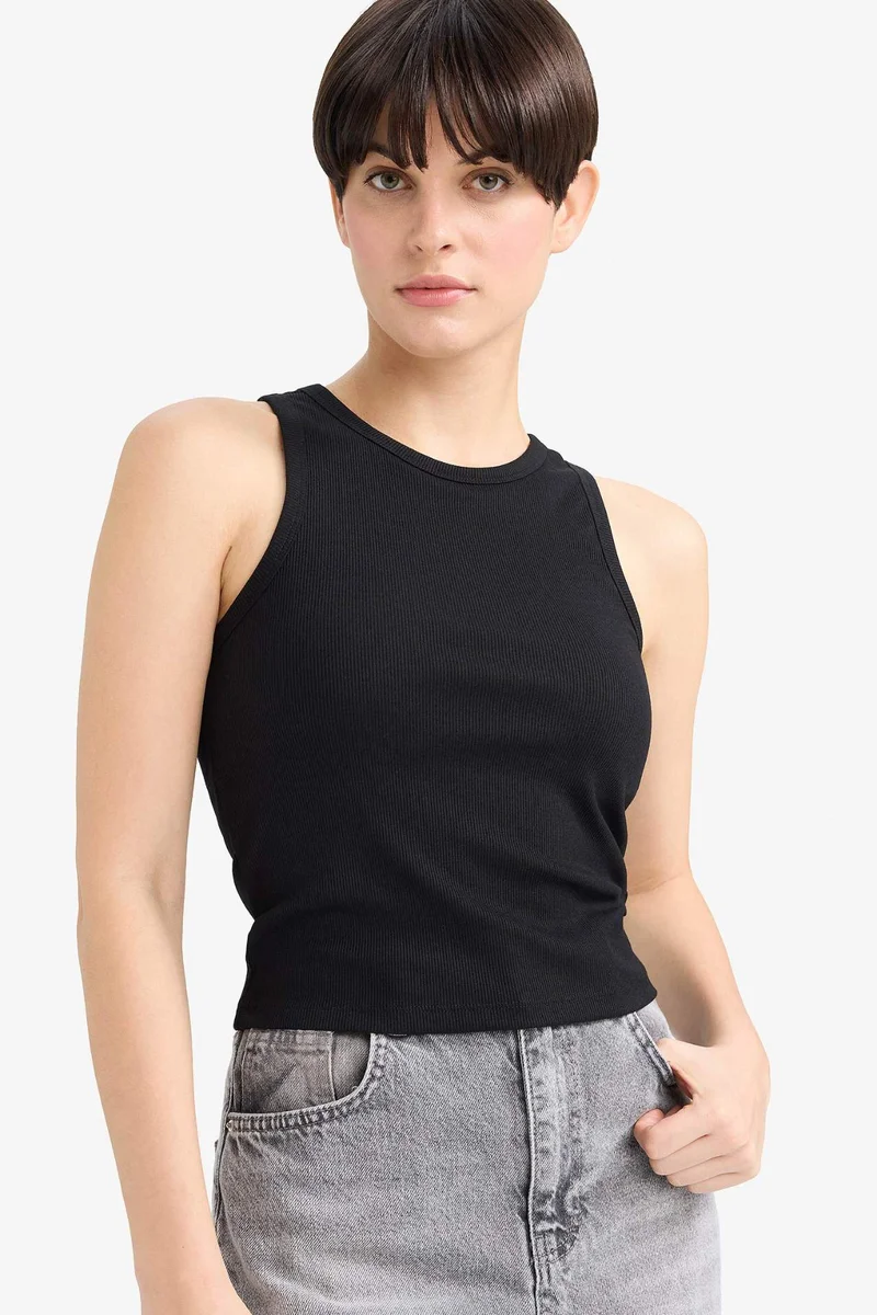 ديفاكتو Slim Fit Basic Camisole Halter Collar Tank Top