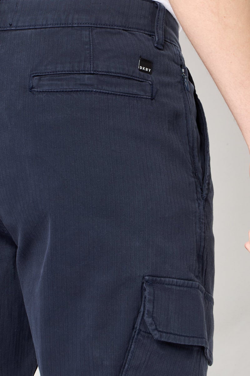 DKNY Men Regular Fit Textured Cargo Pants, Dark Navy - Image 3