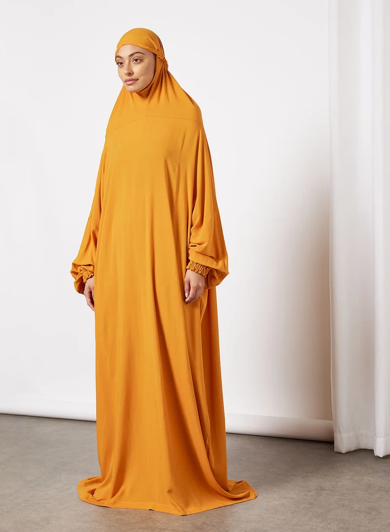 Hayat Praying Dress With Attached Veil