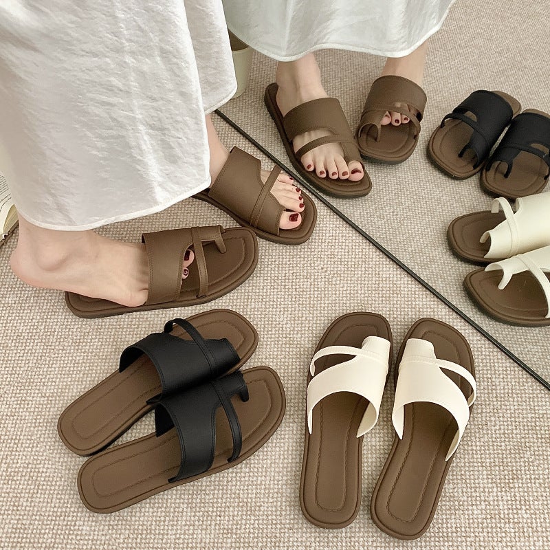 Women's Fashion Flip Flop Sandals PVC Slip On Beach Sliders - Image 1