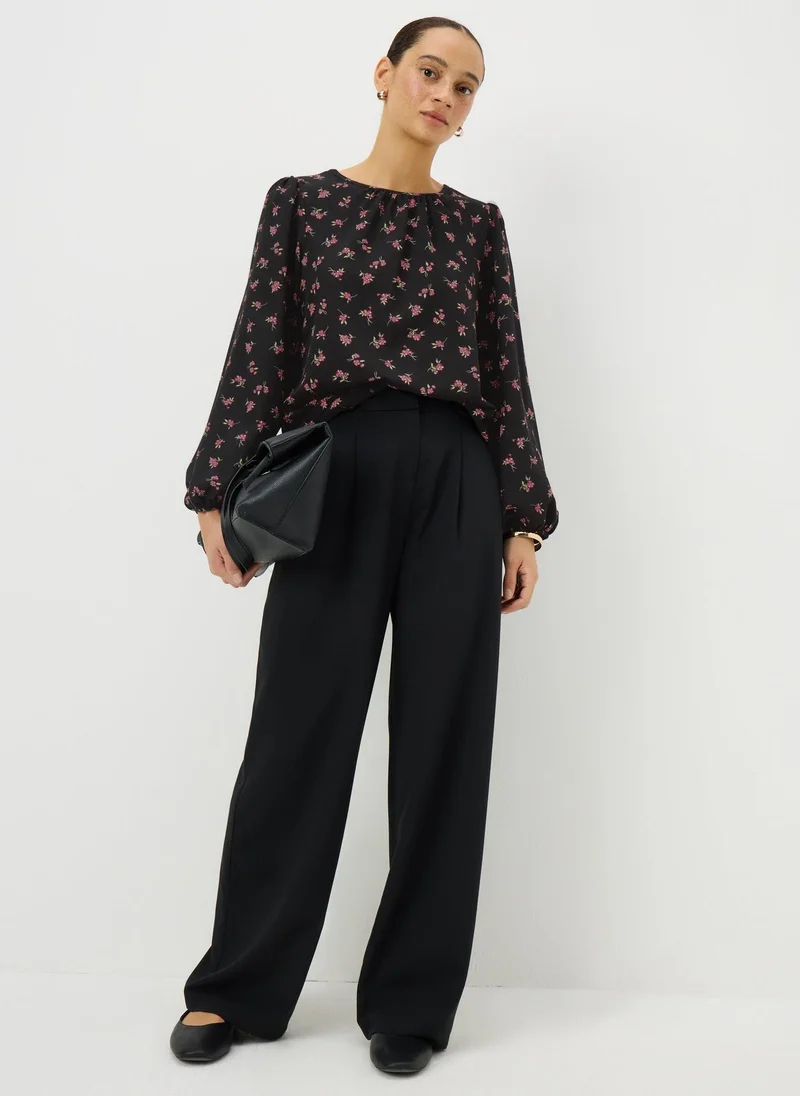 ماتلان Black Ditsy Floral Popover Blouse
