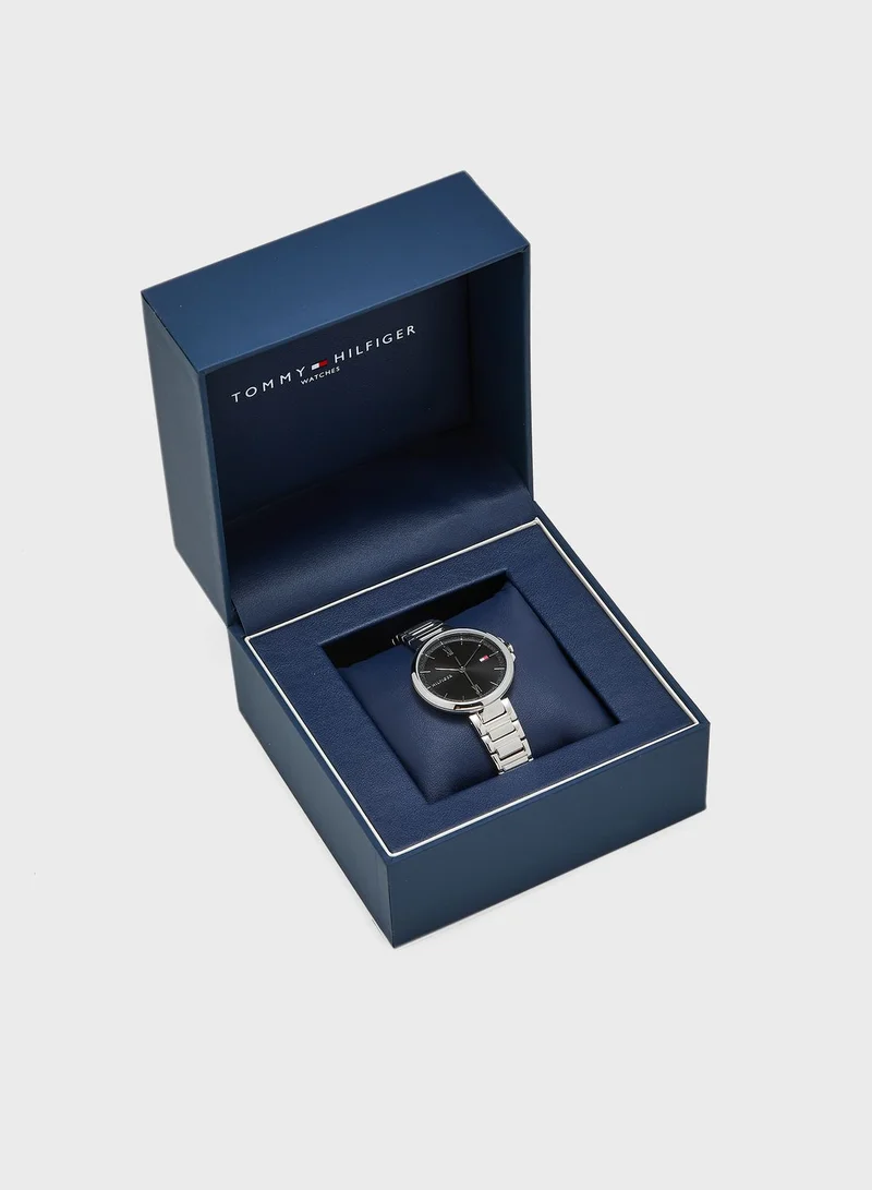 TOMMY HILFIGER Round Analog Watch