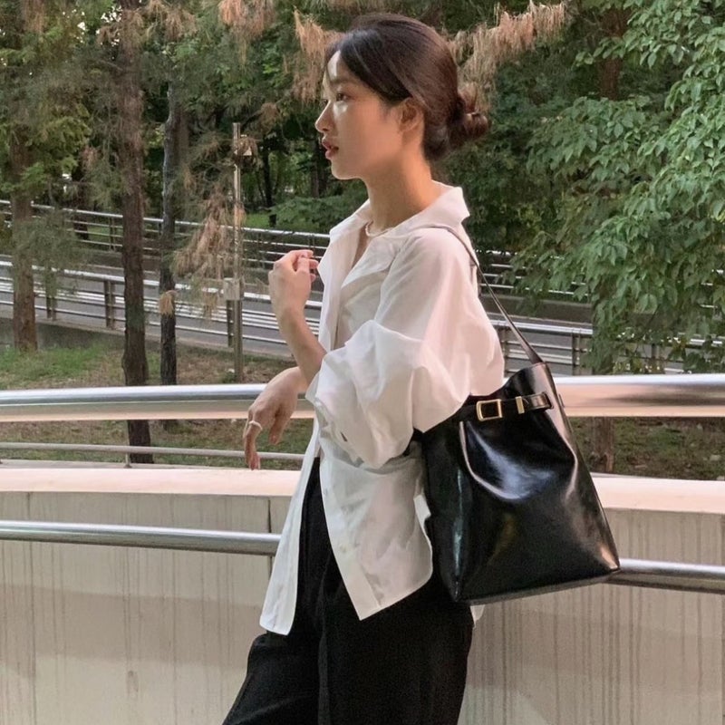 Ins K-Style Niche Bucket Bag Oil Waxed Cowhide Tote Bag High-End Commuter Shoulder Crossbody Bag - Image 3